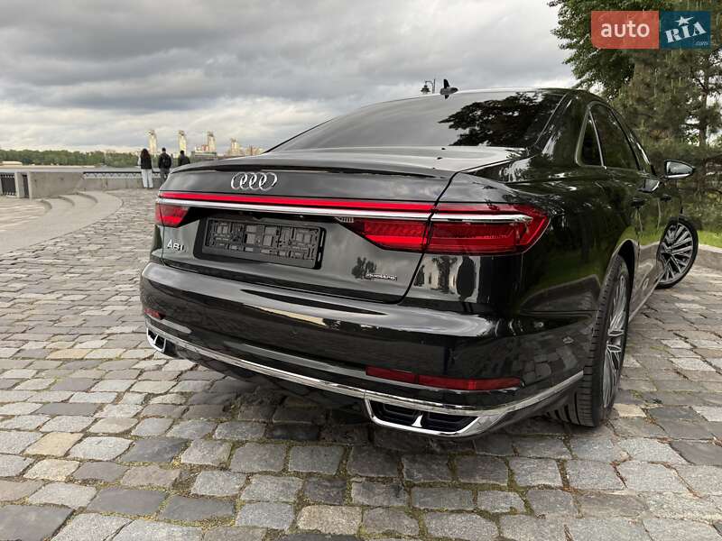 Седан Audi A8 2021 в Киеве