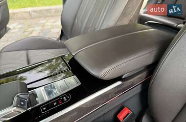 Седан Audi A8 2021 в 