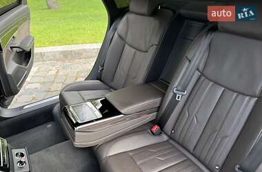 Седан Audi A8 2021 в 