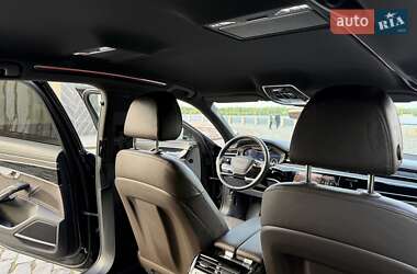 Седан Audi A8 2021 в 