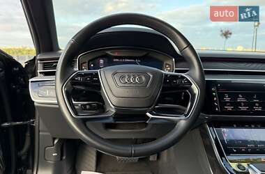 Седан Audi A8 2021 в 