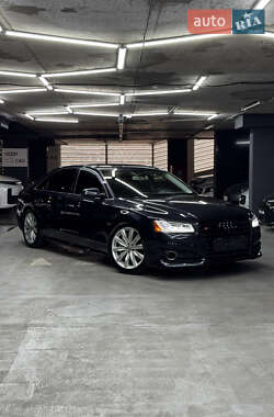 Седан Audi A8 2016 в Одесі