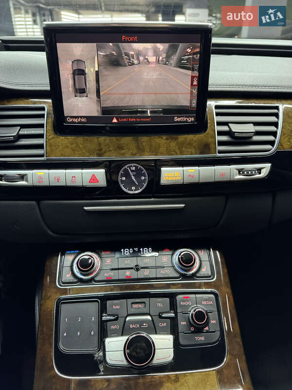 Седан Audi A8 2016 в Одессе