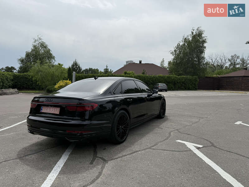 Седан Audi A8 2019 в Дніпрі