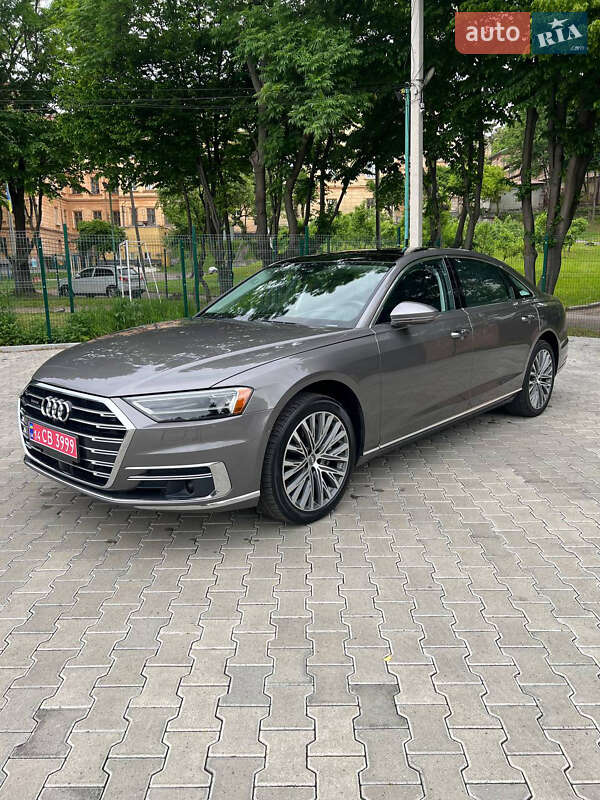 Седан Audi A8 2019 в 