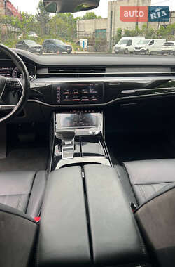 Седан Audi A8 2019 в 