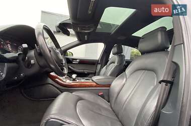 Седан Audi A8 2012 в 