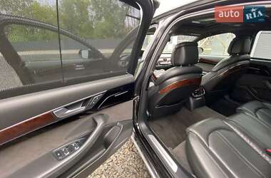 Седан Audi A8 2012 в 