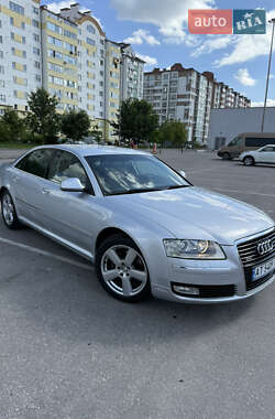 Седан Audi A8 2009 в 