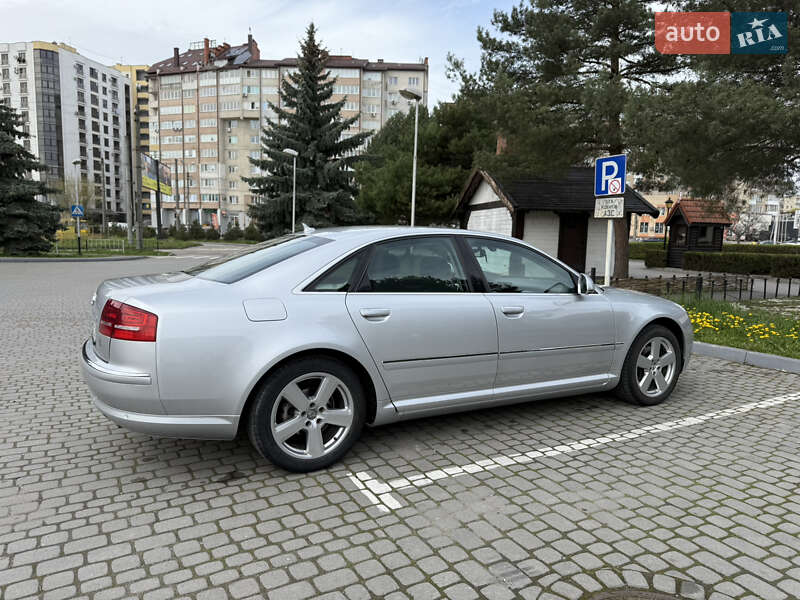 Седан Audi A8 2009 в Івано-Франківську