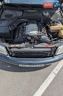 Седан Audi A8 1999 в 