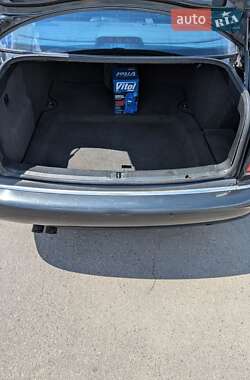 Седан Audi A8 1999 в 
