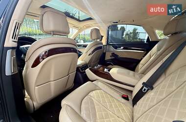 Седан Audi A8 2013 в 