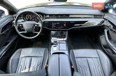 Седан Audi A8 2021 в 