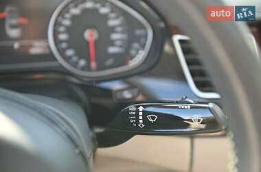 Седан Audi A8 2010 в 