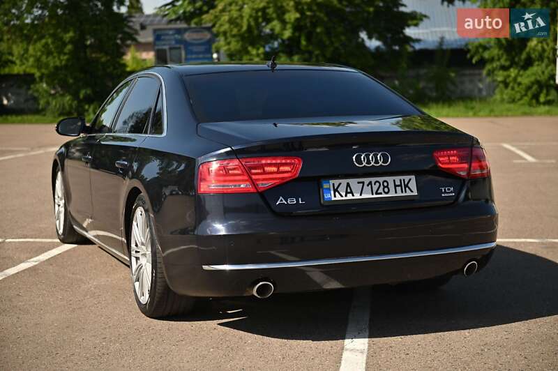 Седан Audi A8 2010 в Рівному