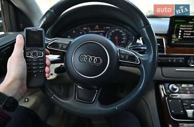 Седан Audi A8 2010 в 