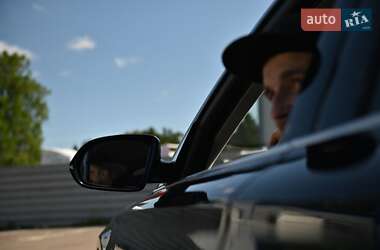 Седан Audi A8 2010 в 