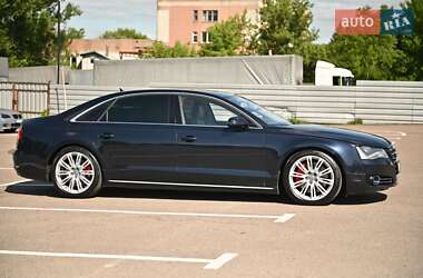 Седан Audi A8 2010 в 