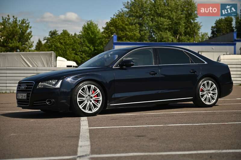 Седан Audi A8 2010 в Рівному