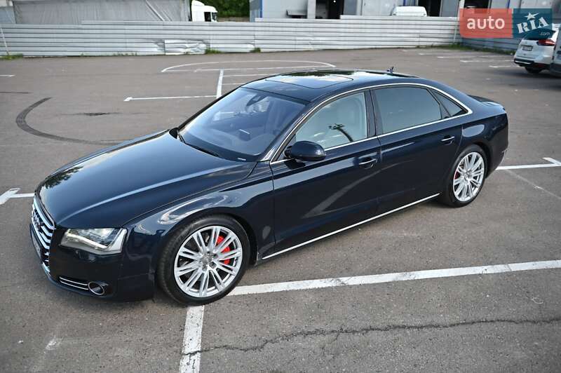 Седан Audi A8 2010 в Рівному