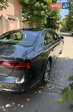 Седан Audi A8 2014 в 