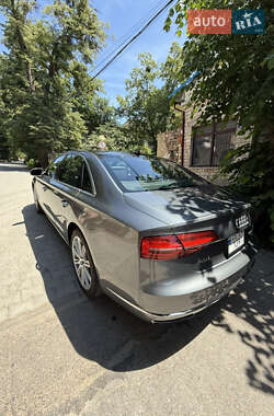 Седан Audi A8 2014 в 