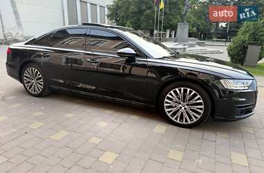 Седан Audi A8 2018 в 
