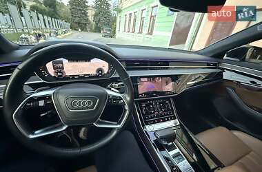 Седан Audi A8 2018 в 
