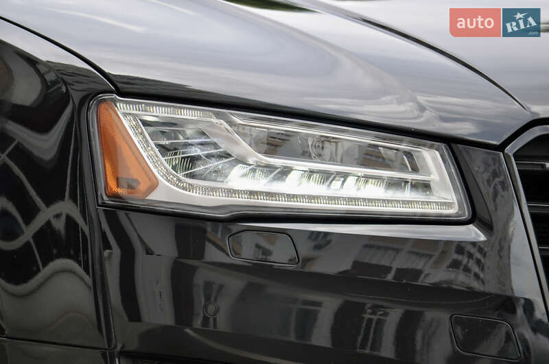 Седан Audi A8 2017 в Киеве