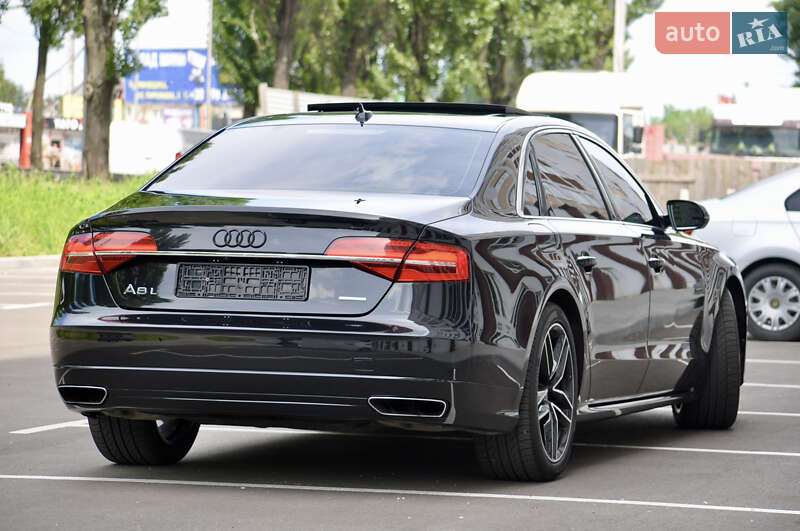 Седан Audi A8 2017 в Киеве