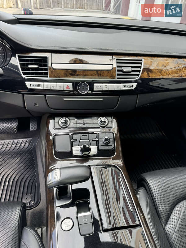 Седан Audi A8 2017 в Киеве