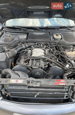 Седан Audi A8 1998 в 