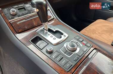 Седан Audi A8 2005 в 