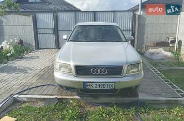Седан Audi A8 2000 в 
