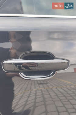 Седан Audi A8 2013 в 