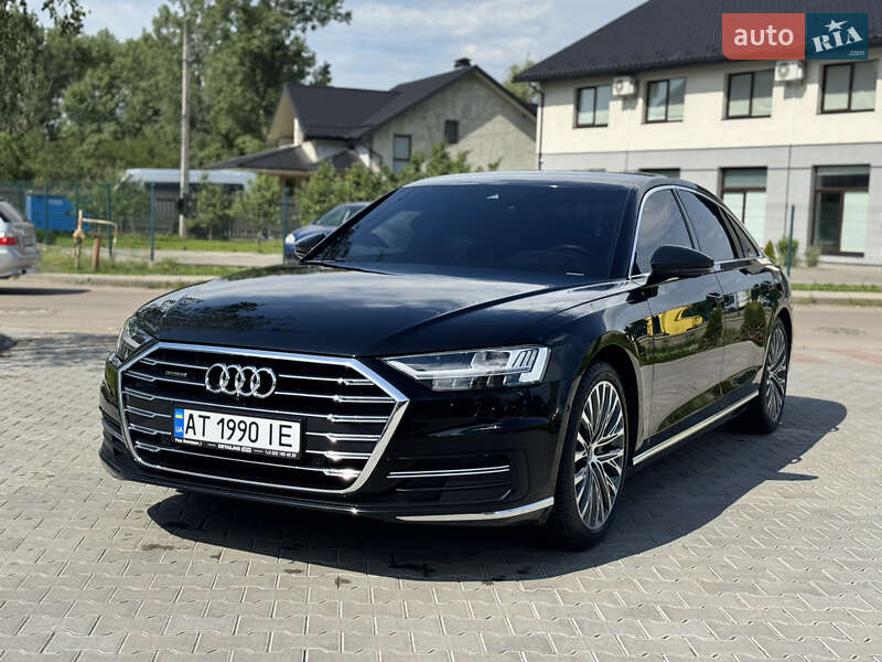 Седан Audi A8 2021 в 