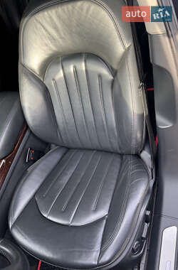 Седан Audi A8 2012 в 