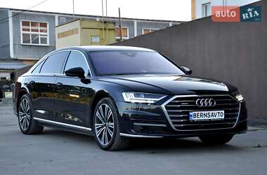 Седан Audi A8 2021 в Львові