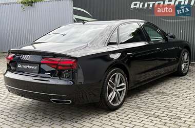 Седан Audi A8 2017 в 