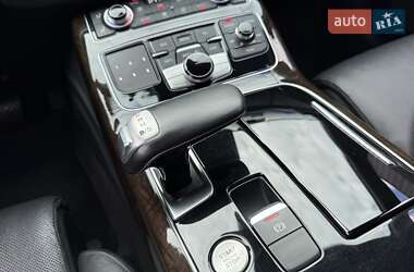 Седан Audi A8 2017 в 
