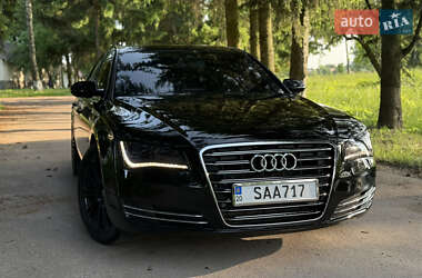 Седан Audi A8 2011 в 