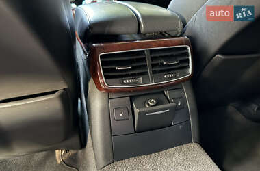 Седан Audi A8 2011 в 