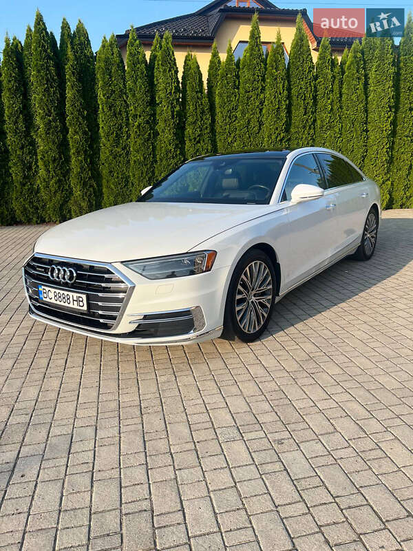 Седан Audi A8 2018 в Львове