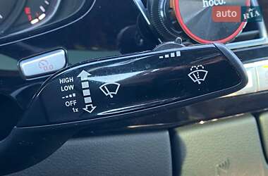 Седан Audi A8 2017 в 