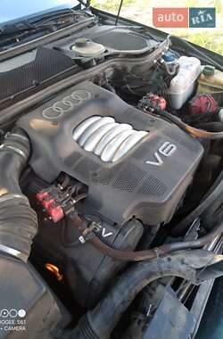 Седан Audi A8 1999 в 