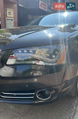 Седан Audi A8 2012 в 