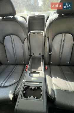 Седан Audi A8 2012 в 