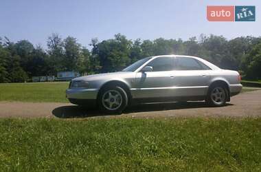 Седан Audi A8 1997 в 