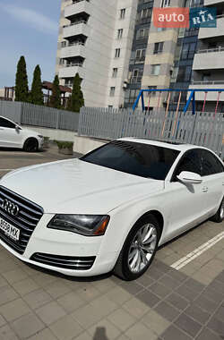 Седан Audi A8 2012 в 